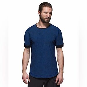 Lululemon – Ocean Tech Short Sleeve Top – Cove Blue/Black – Size XL